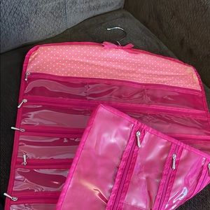 39 pocket jewelry or makeup organizer